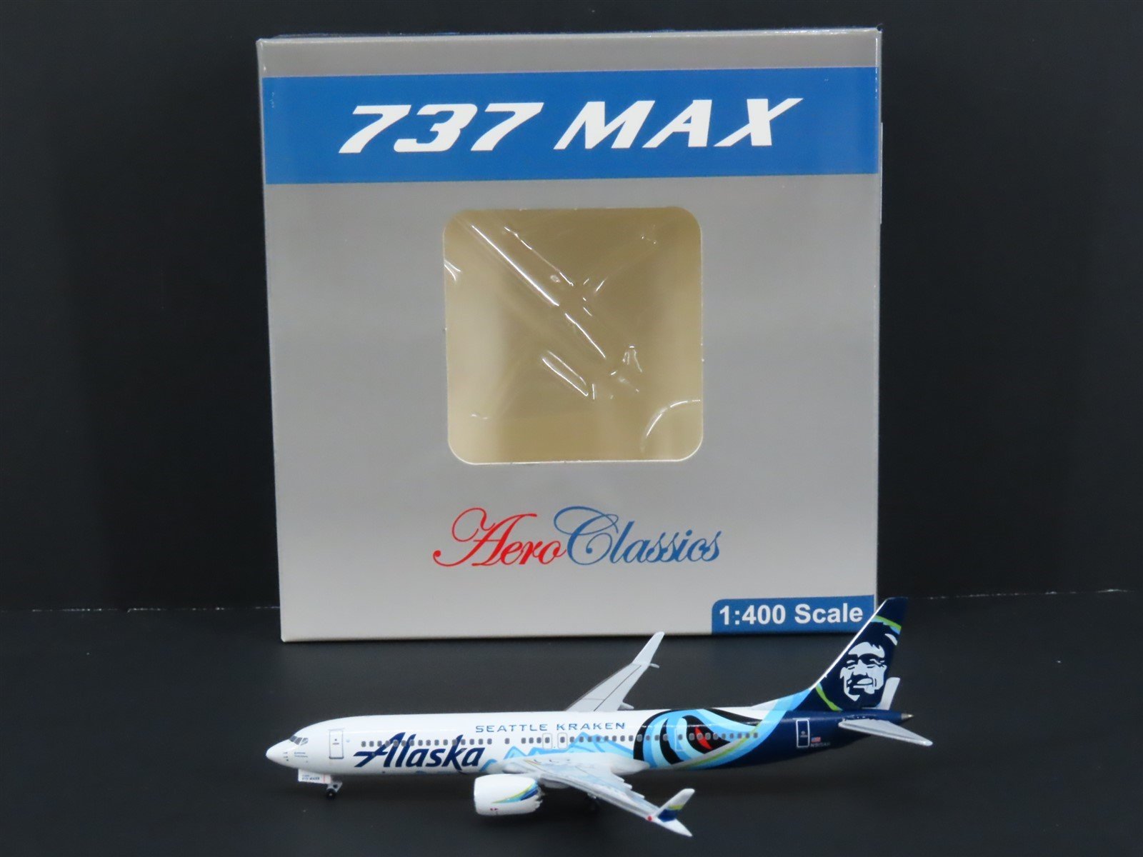 1:400 AeroClassics BBX41636 Die-Cast Alaska 737 MAX Airliner "Seattle Kraken"
