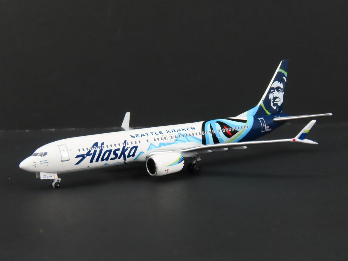 1:400 AeroClassics BBX41636 Die-Cast Alaska 737 MAX Airliner &quot;Seattle Kraken&quot;