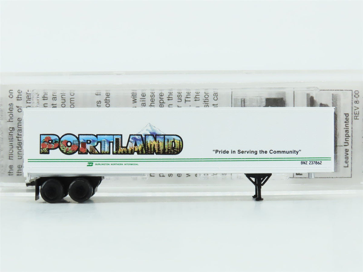 N Scale Micro-Trains MTL 67210 BNZ Intermodal Portland 45&#39; Trailer #237862