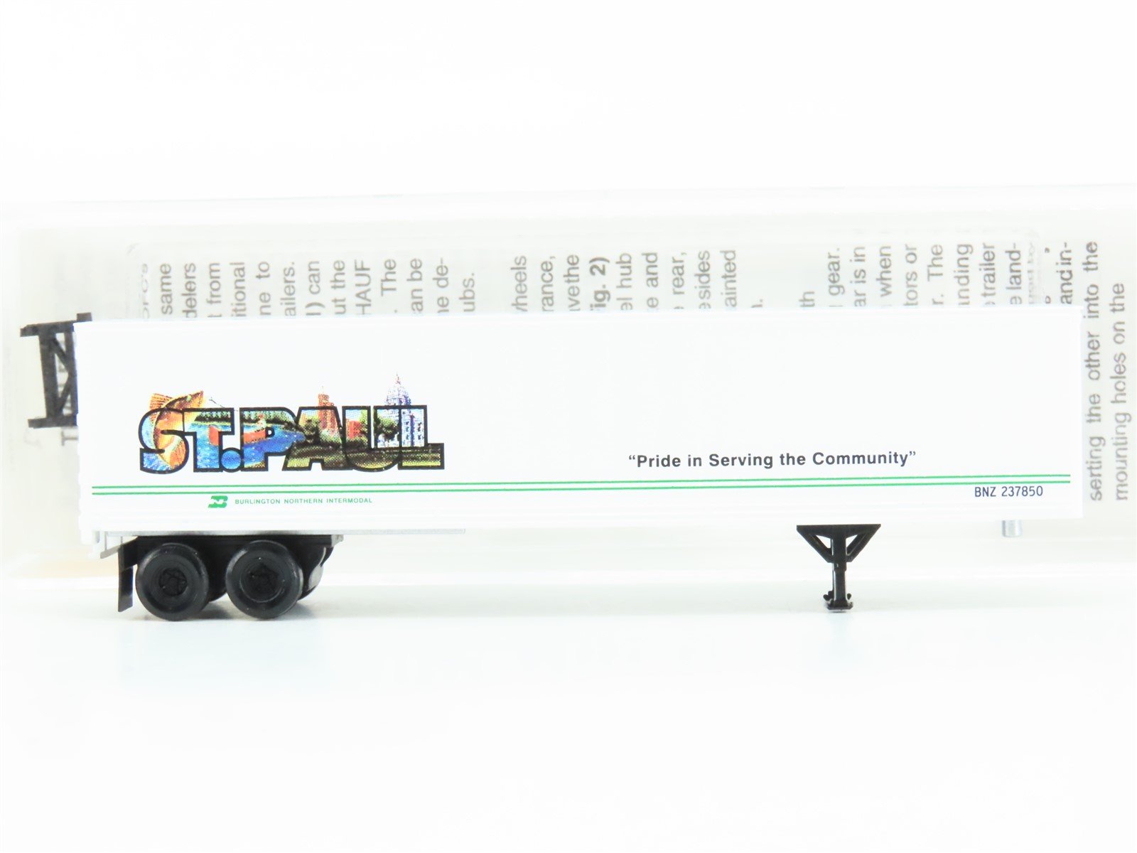 N Scale Micro-Trains MTL 67130 BNZ Intermodal St Paul 45' Trailer #237850