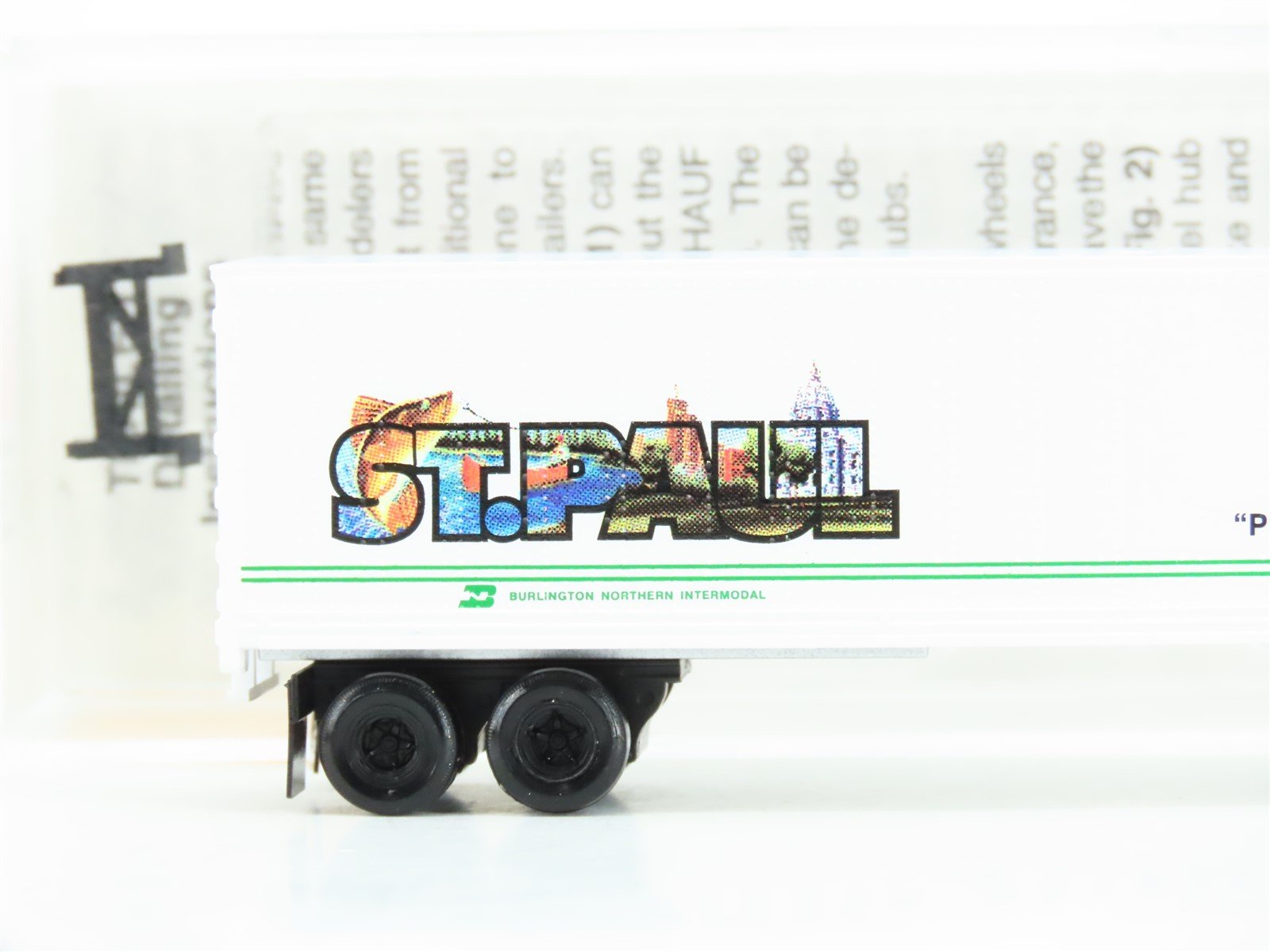 N Scale Micro-Trains MTL 67130 BNZ Intermodal St Paul 45' Trailer #237850