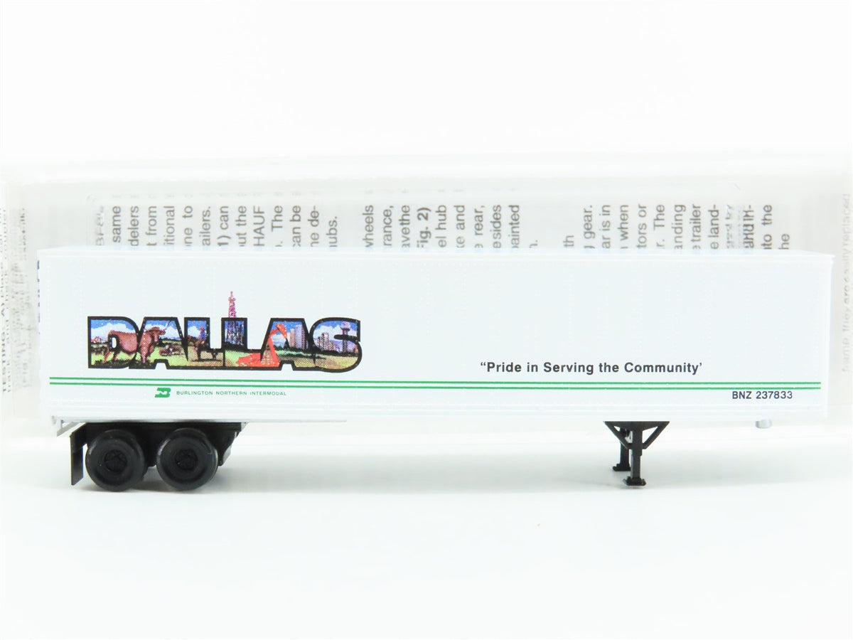 N Scale Micro-Trains MTL 67180 BNZ Intermodal Dallas 45&#39; Trailer #237833