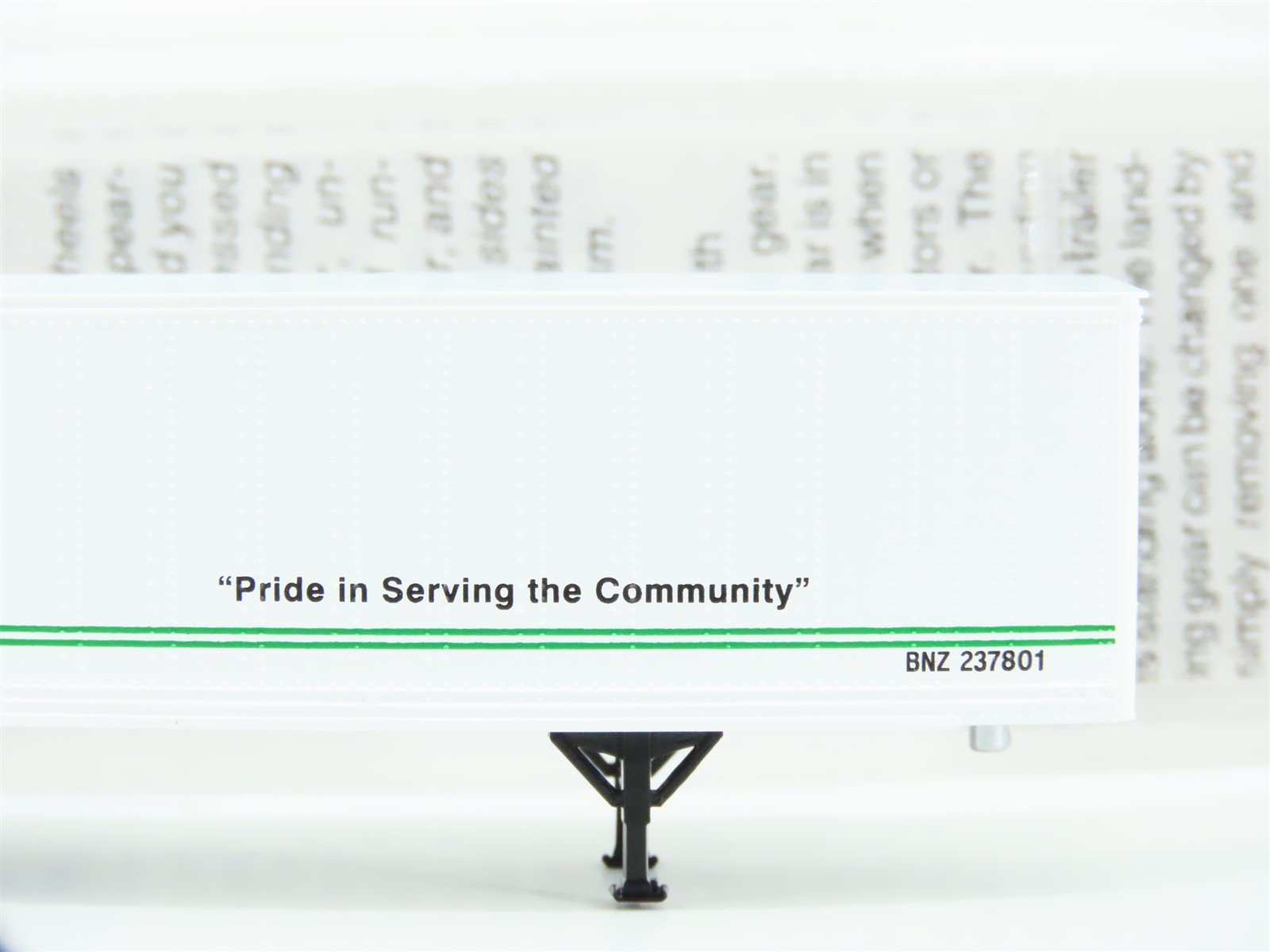 N Scale Micro-Trains MTL 67200 BNZ Intermodal Seattle 45' Trailer #237801