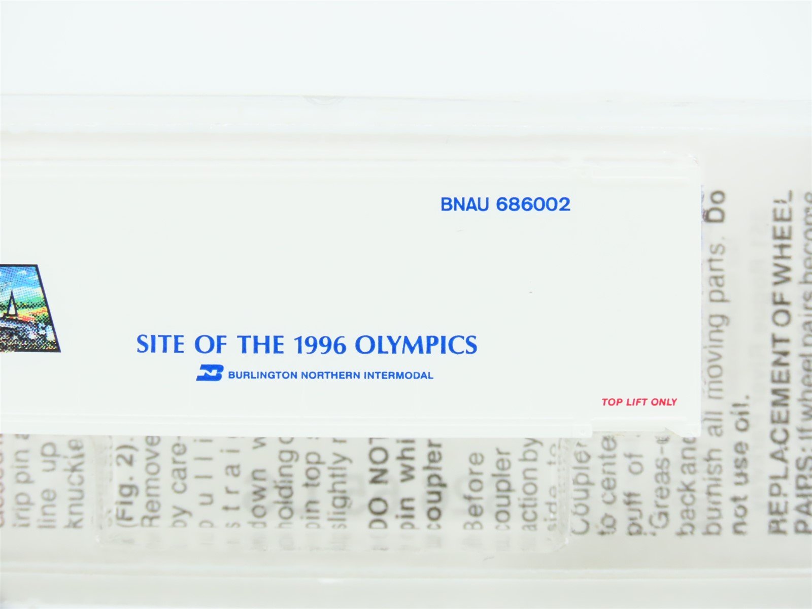 N deLuxe Innovations Micro-Trains MTL 81710 BNAU Atlanta 48' Container #686002