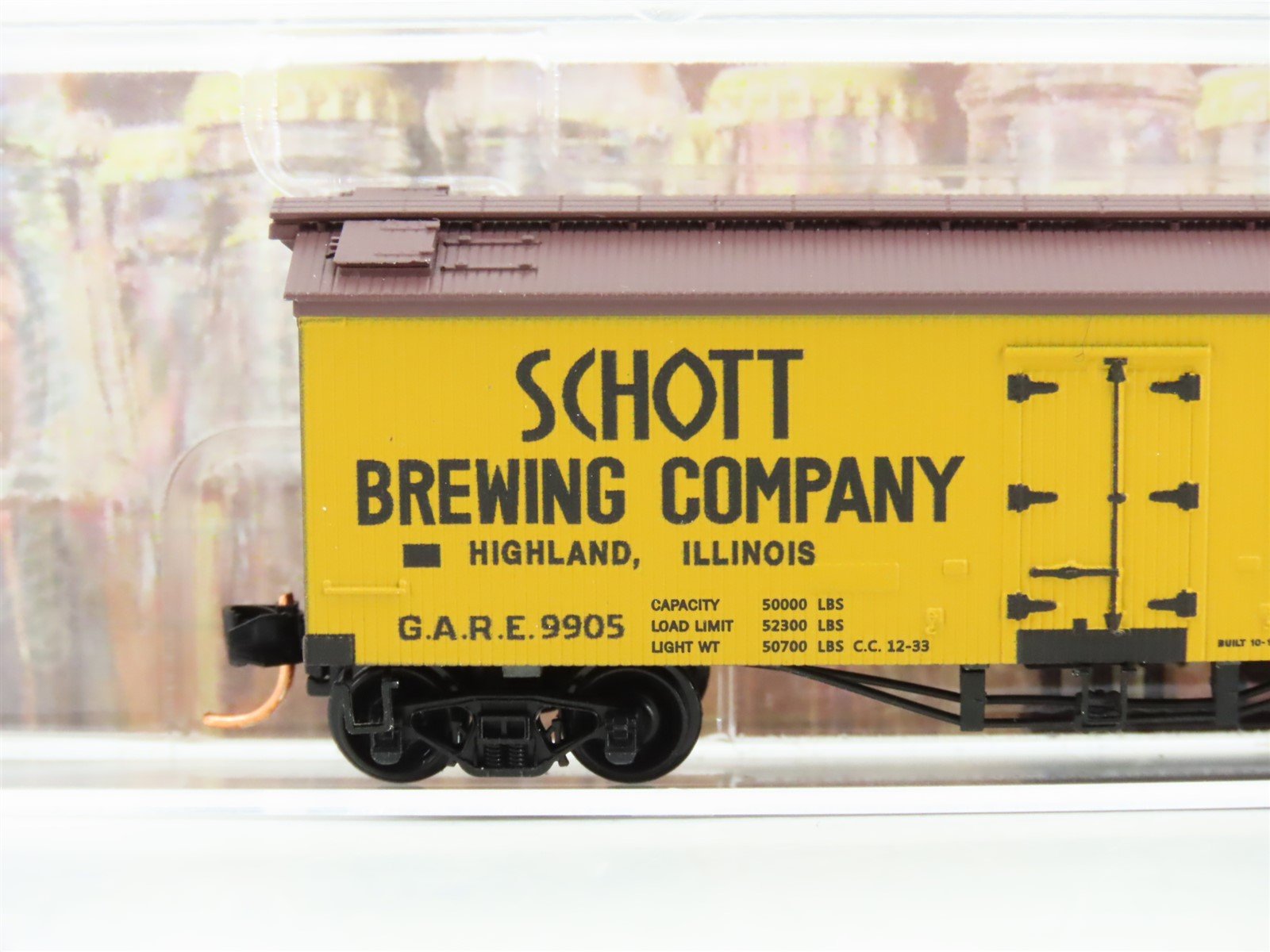 N Scale Micro-Trains MTL 05800170 GARE Schott's Brewing 36' Wood Reefer #9905