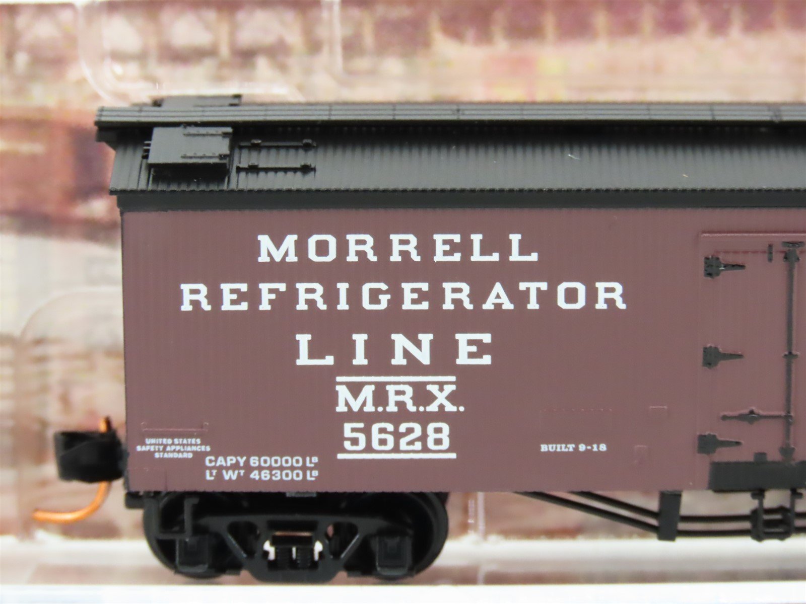 N Scale Micro-Trains MTL 05800110 MRX Morrell Refrigerator Line 36' Reefer #5628