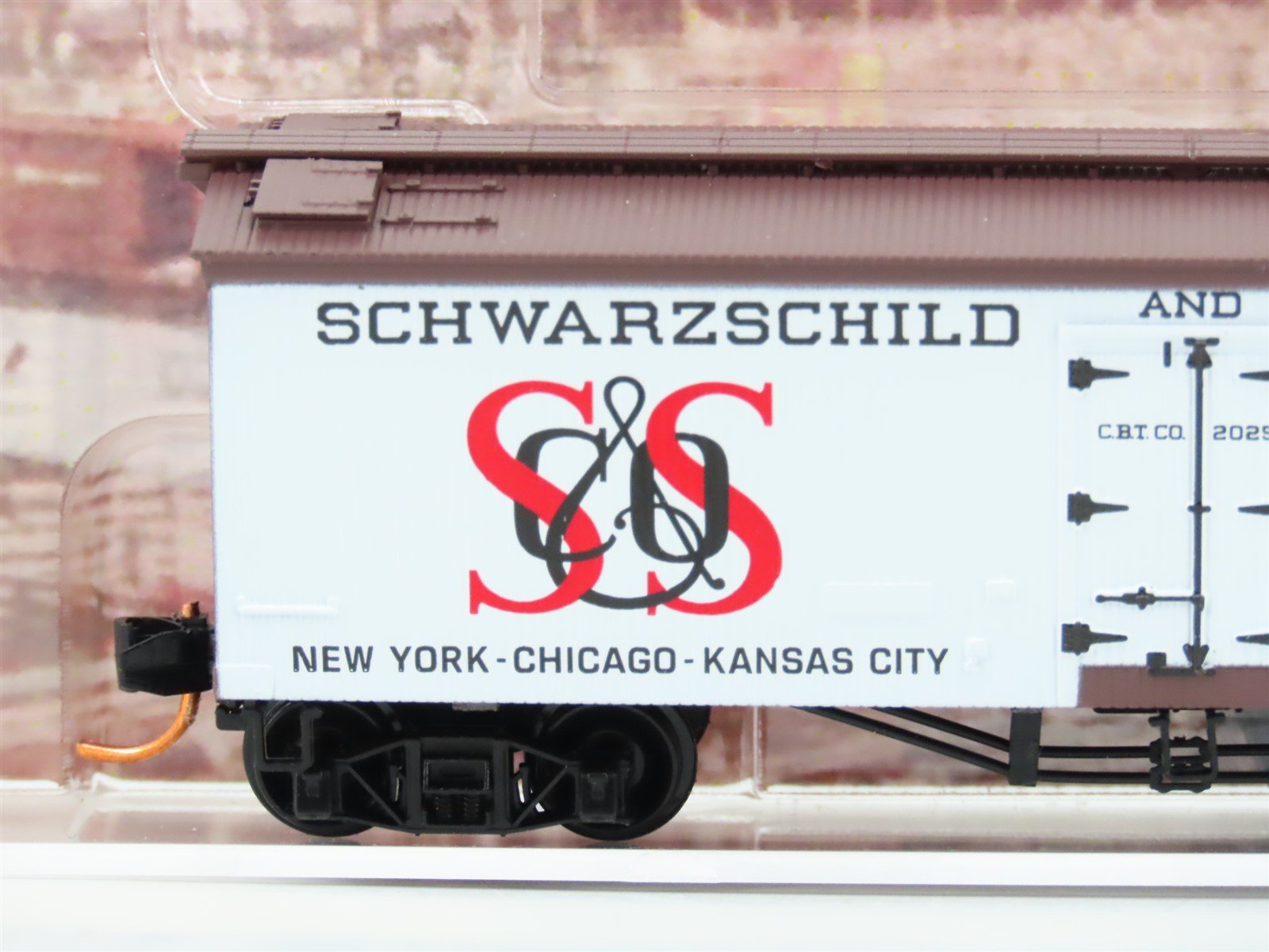 N Micro-Trains MTL 05800150 CBTCO Schwarzschild & Sulzberger 36' Reefer #2025