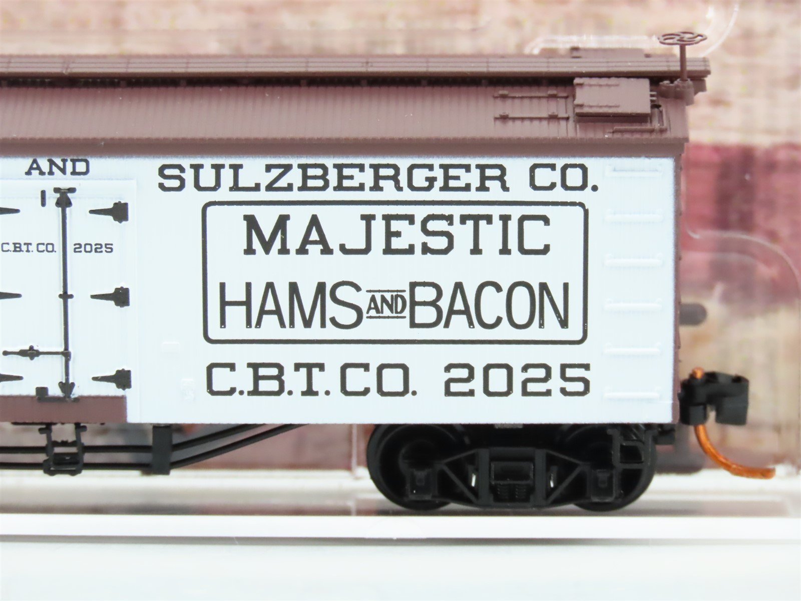 N Micro-Trains MTL 05800150 CBTCO Schwarzschild & Sulzberger 36' Reefer #2025