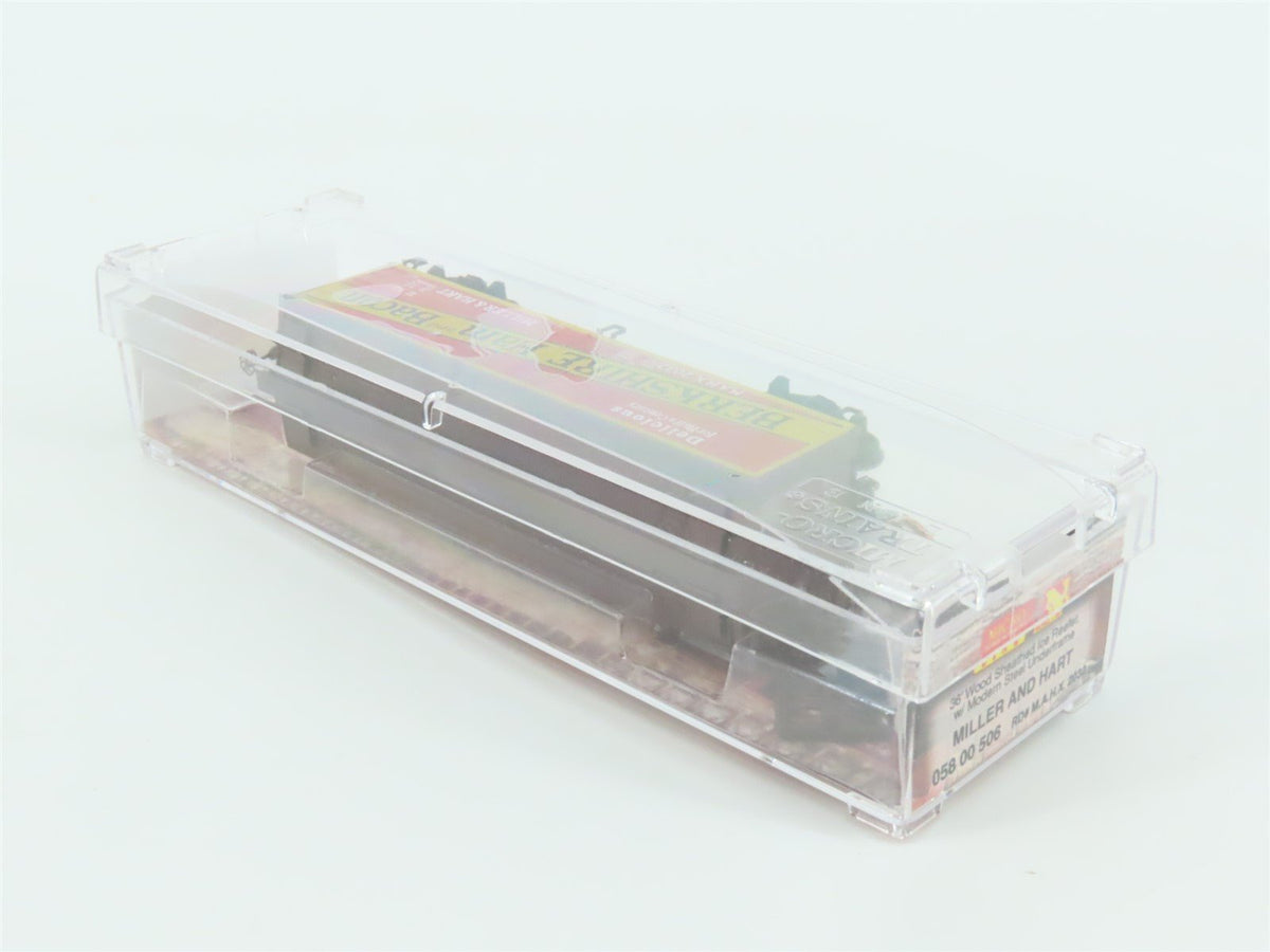 N Scale Micro-Trains MTL 05800506 MAHX Miller &amp; Hart 36&#39; Wood Reefer #2032