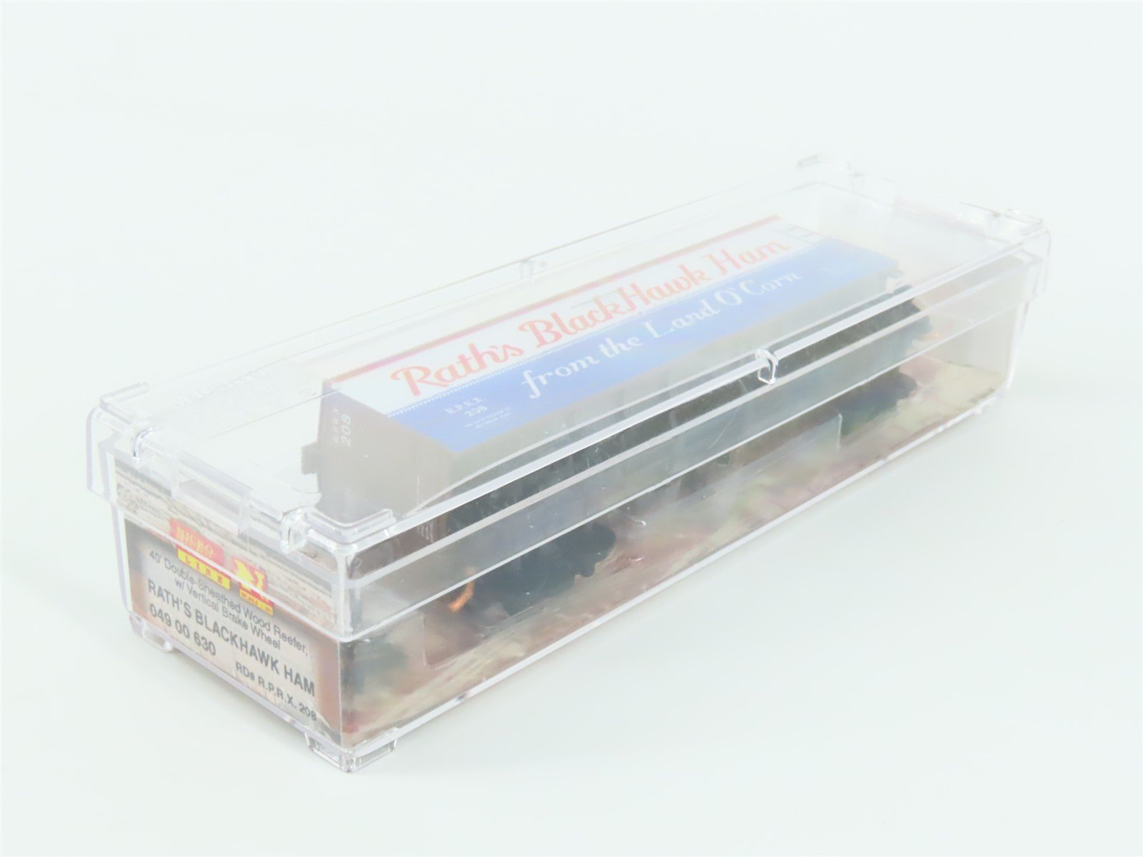 N Scale Micro-Trains MTL 04900630 RPRX Rath's Blackhawk Ham 40' Wood Reefer #208