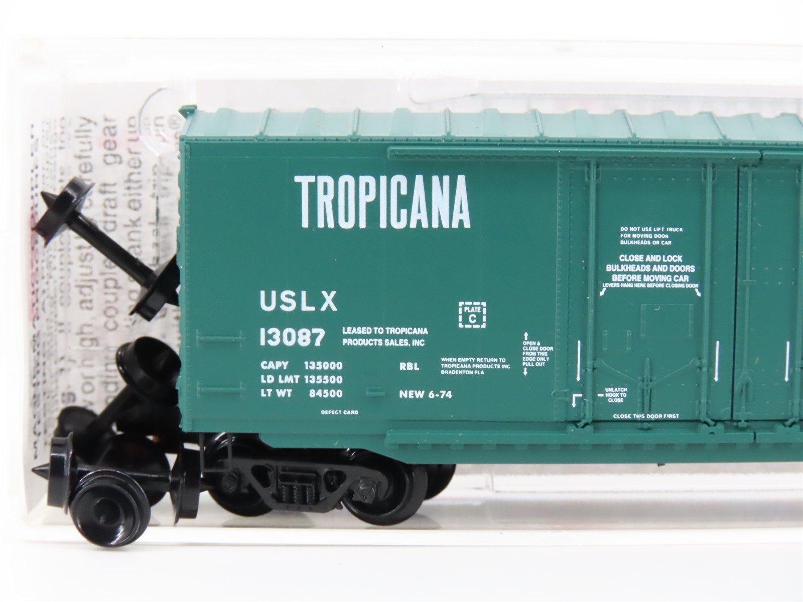 N Scale Micro-Trains MTL 75040 USLX Tropicana 50' Standard Boxcar #13085