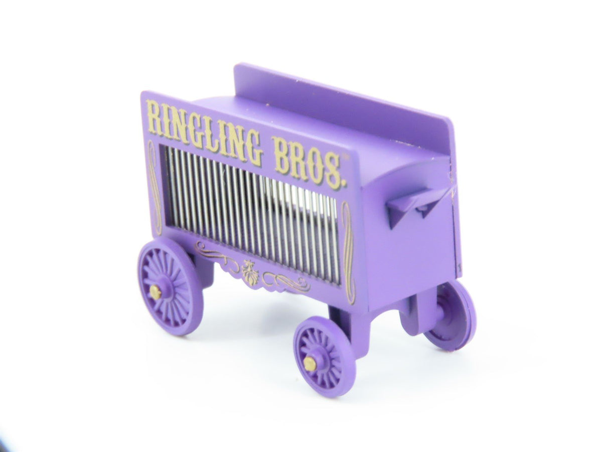 N Micro-Trains MTL 47000069 Ringling Bros Barnum &amp; Bailey Circus Wagon 2-Pack