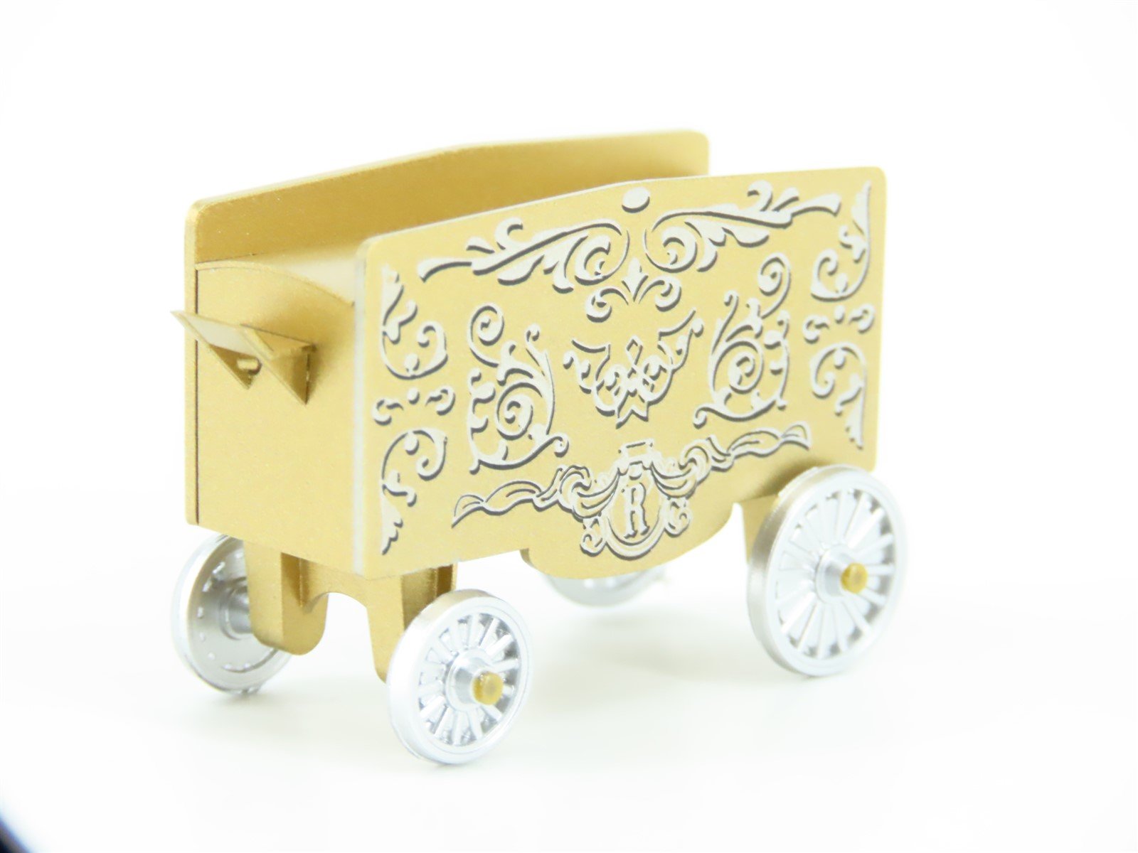 N Micro-Trains MTL 47000059 Ringling Bros Barnum & Bailey Circus Wagon 2-Pack