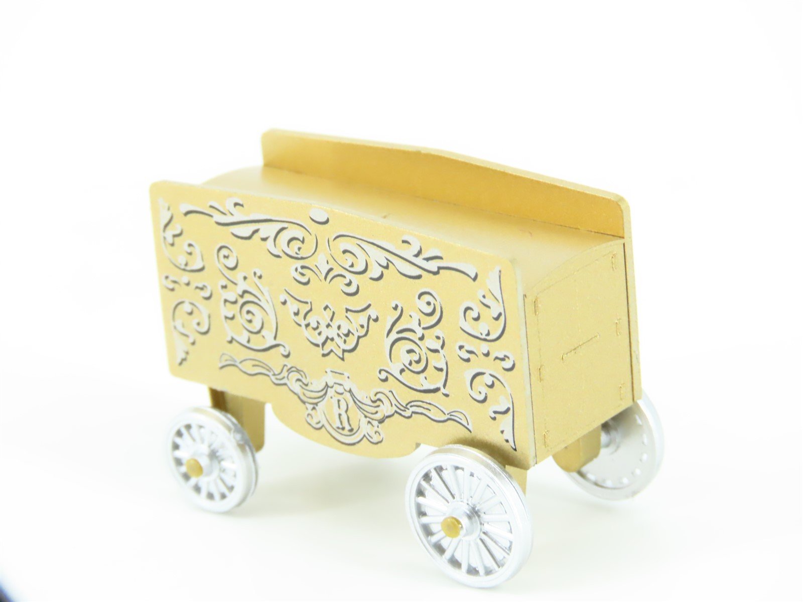 N Micro-Trains MTL 47000059 Ringling Bros Barnum & Bailey Circus Wagon 2-Pack