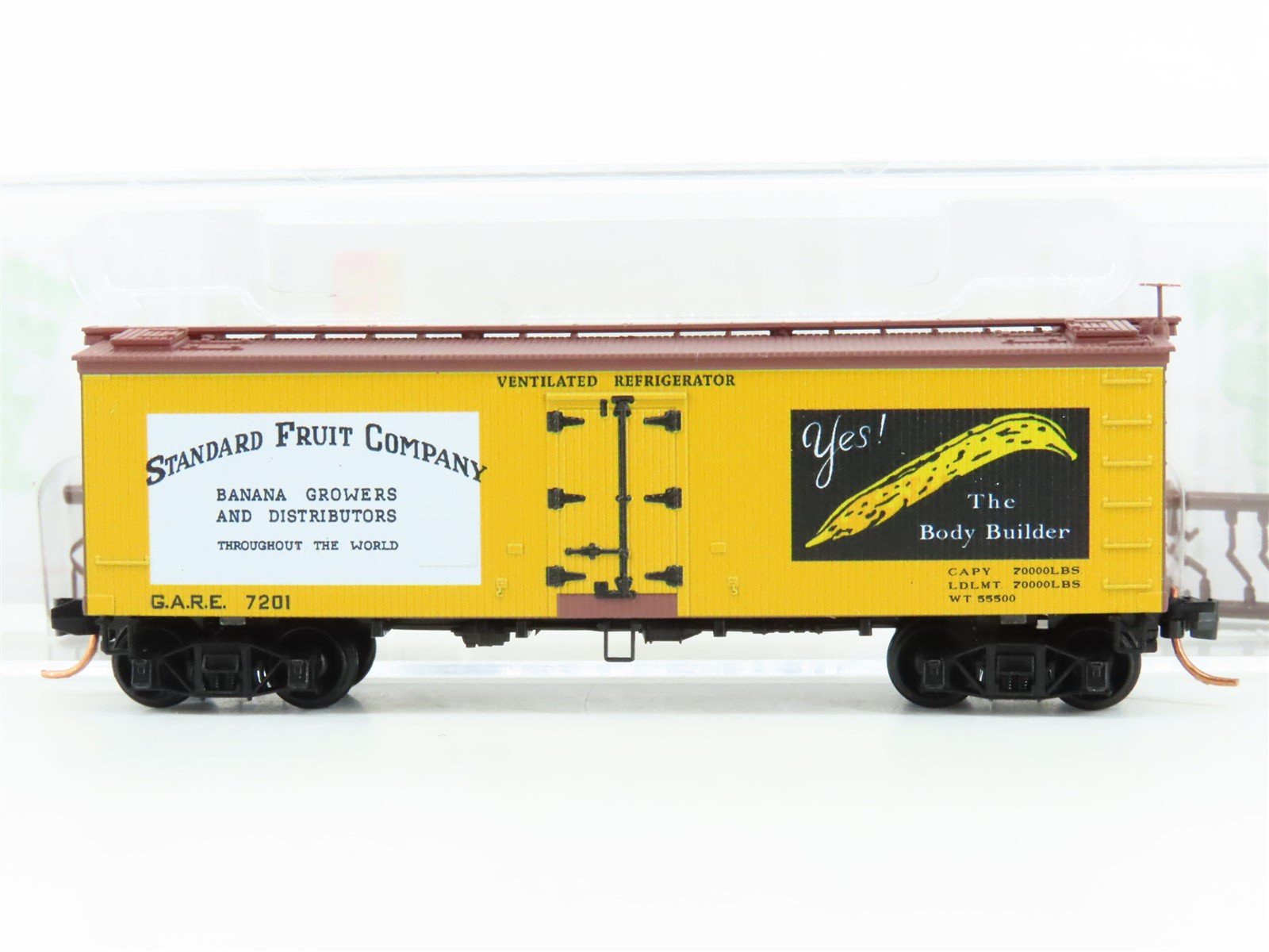 N Scale Micro-Trains MTL 05800566 GARE Standard Fruit Co. 36' Wood Reefer #7201