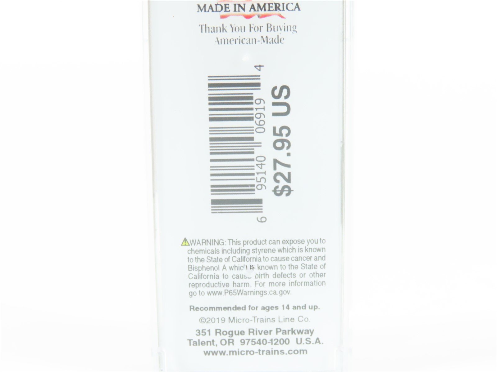 N Scale Micro-Trains MTL 05800566 GARE Standard Fruit Co. 36' Wood Reefer #7201