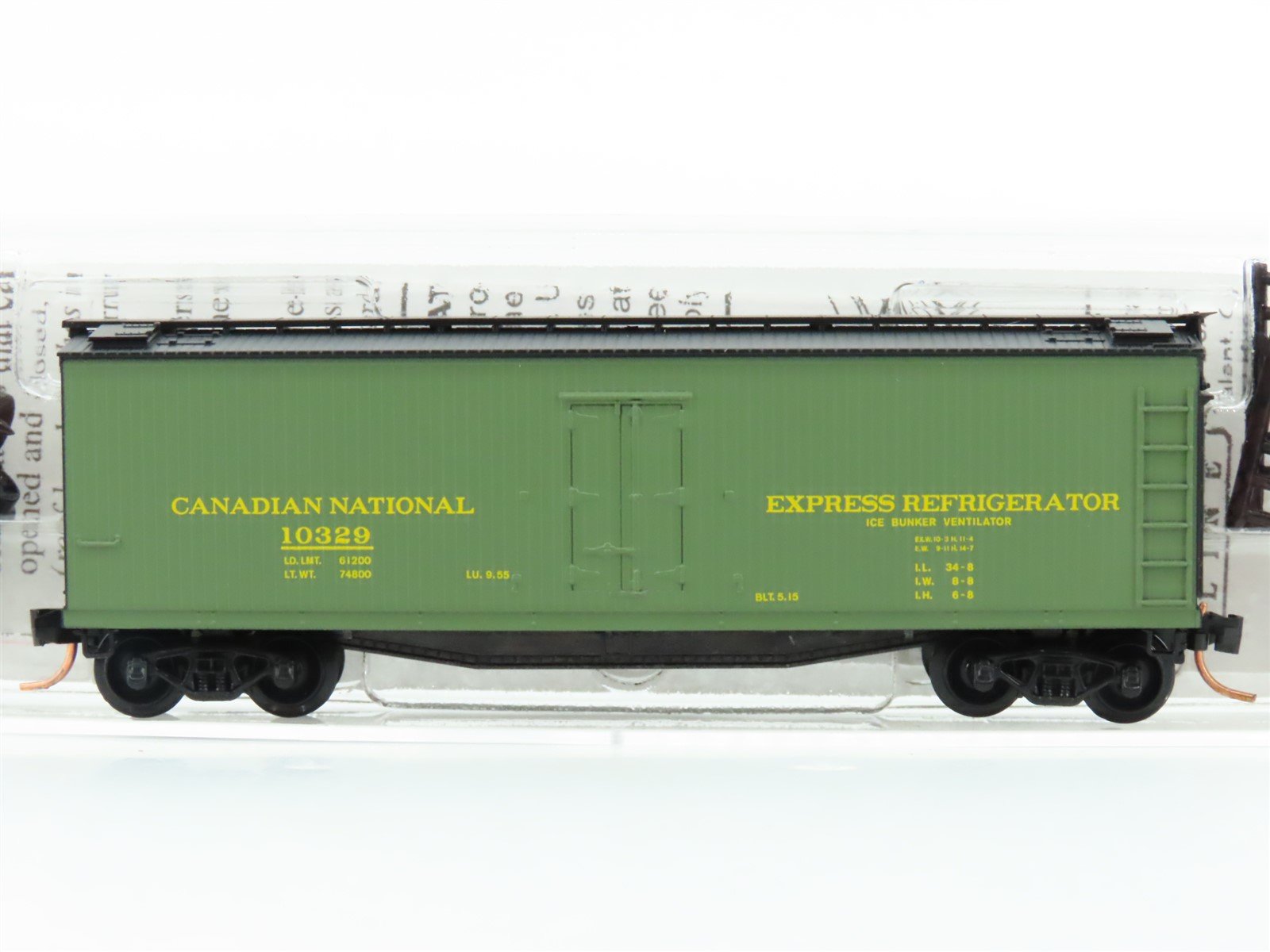 N Scale Micro-Trains MTL 49570 CN Canadian National 40' Wood Reefer #10329