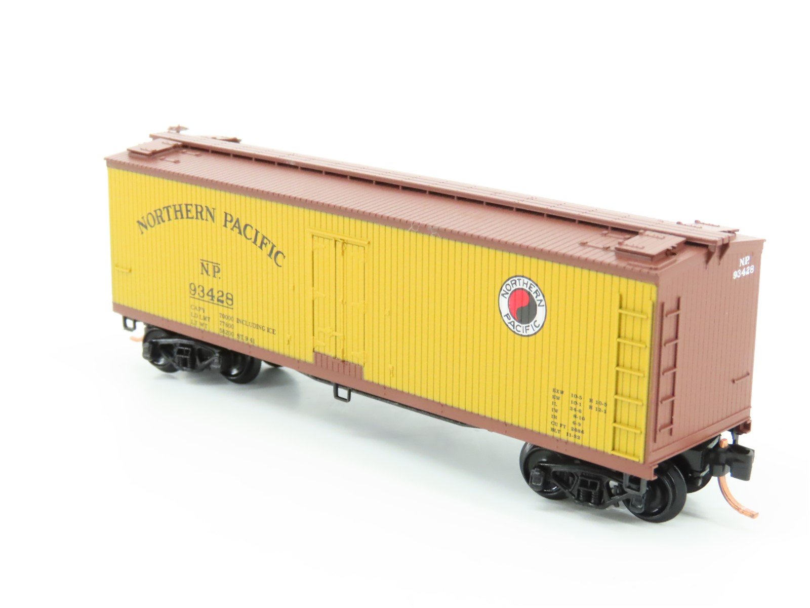 N Scale Micro-Trains MTL 49260 CN Canadian National 40' Wood Reefer #93428