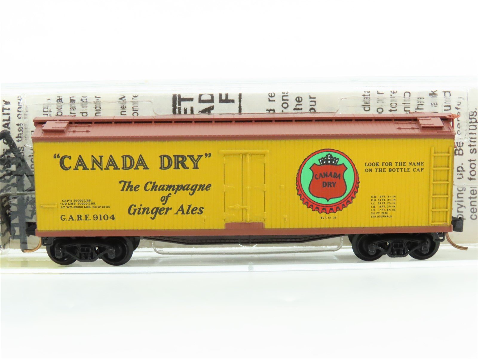 N Scale Kadee Micro-Trains MTL 49190 GARE Canada Dry 40' Wood Reefer #9104