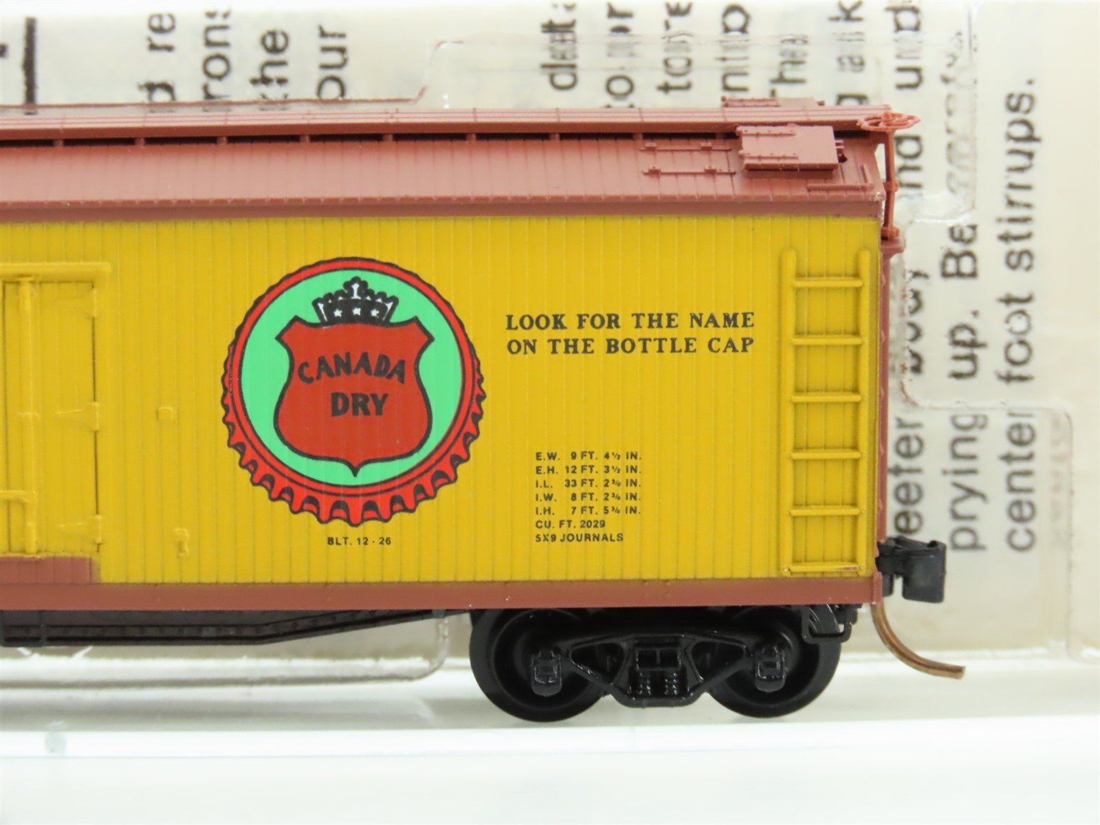 N Scale Kadee Micro-Trains MTL 49190 GARE Canada Dry 40' Wood Reefer #9104