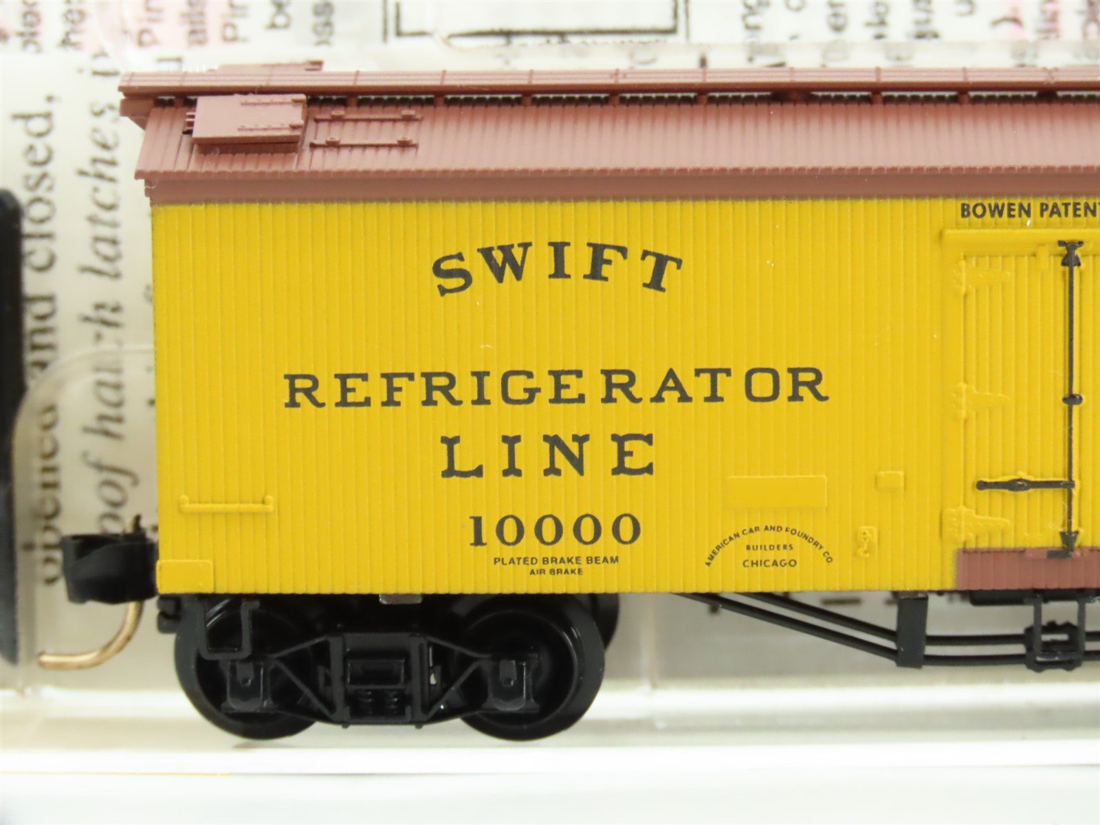 N Scale Micro-Trains MTL 58070 SRL Swift's Premium Hams 36' Wood Reefer #10000