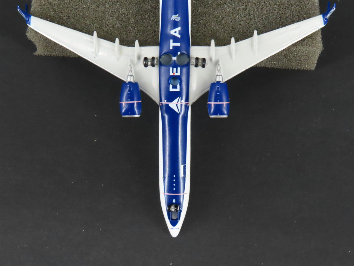 1:400 Gemini Jets GJDAL1628 Die-Cast Delta Airlines B737-900ER Airliner