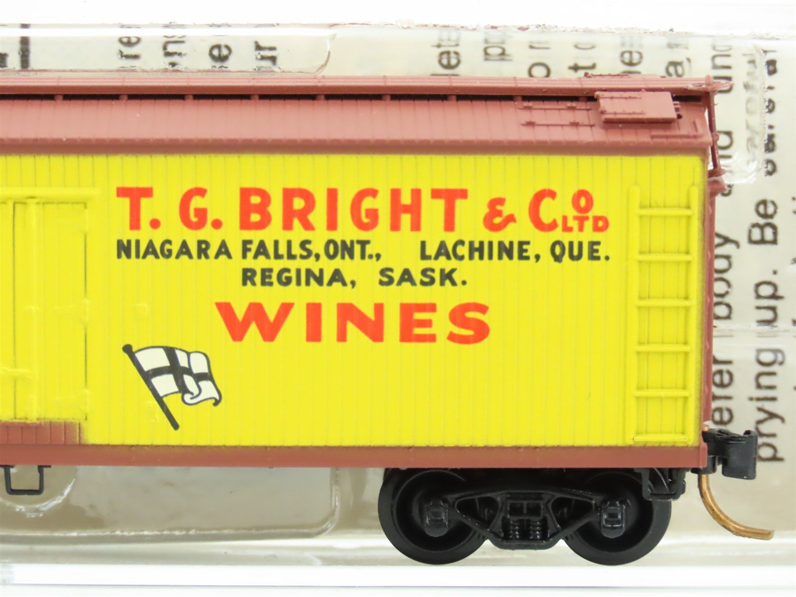 N Scale Kadee Micro-Trains MTL 49210 TGBX Bright's Wines 40' Wood Reefer #101
