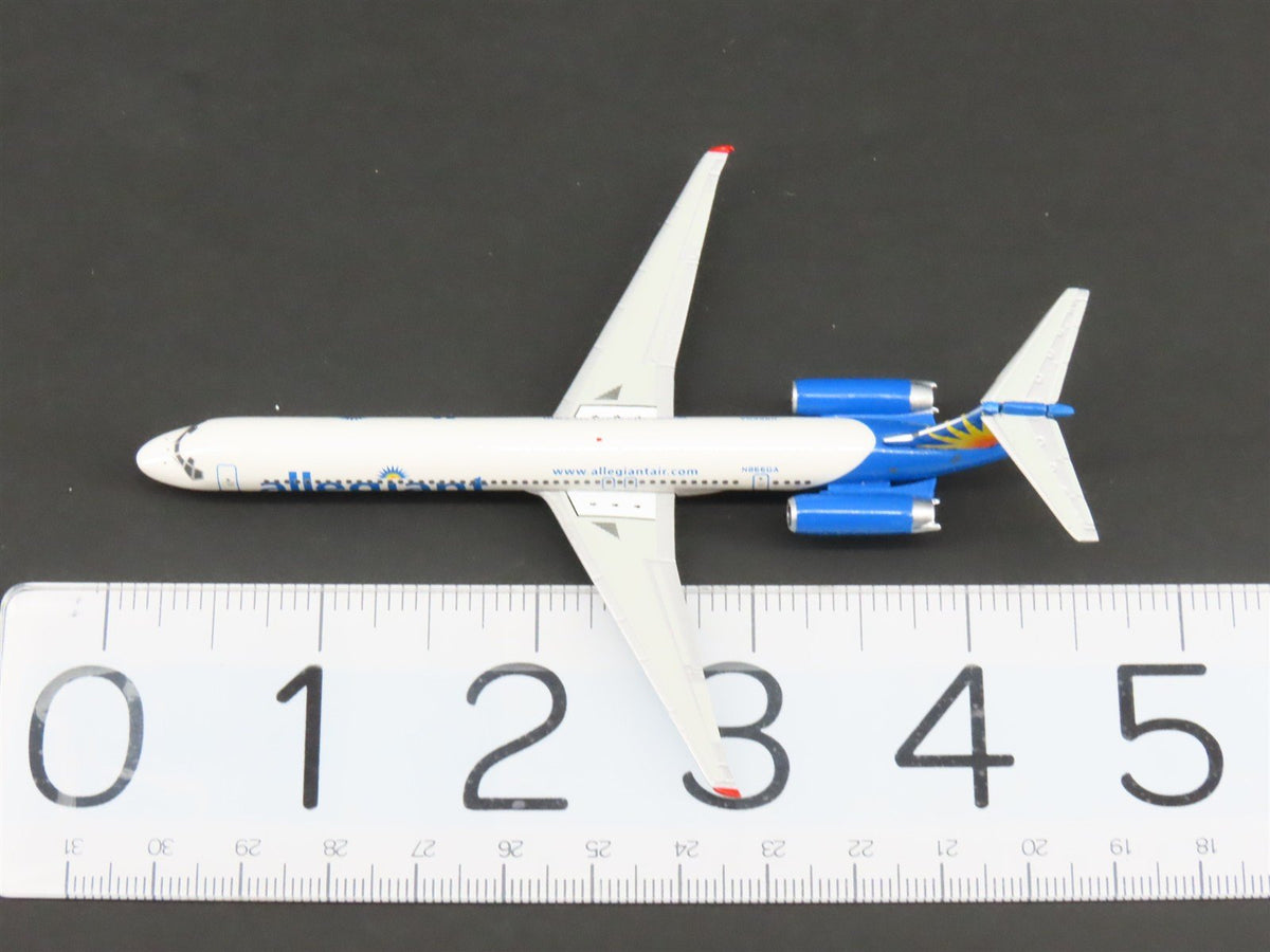 1:400 Gemini Jets GJAAY550C Die-Cast Allegiant McDonnell Douglas MD-82 Airliner