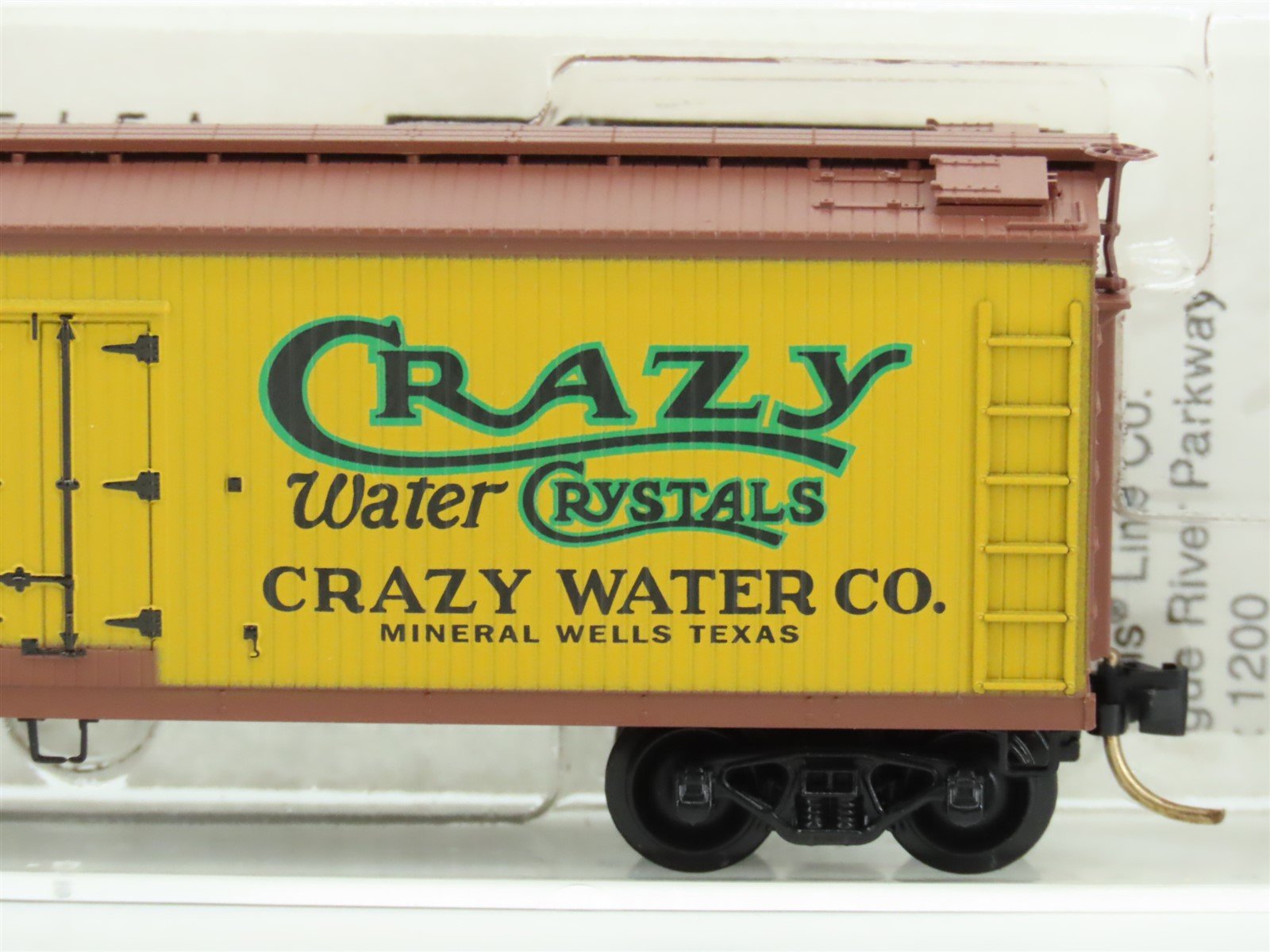 N Scale Micro-Trains MTL 49230 ART Crazy Water Crystals 40' Wood Reefer #417