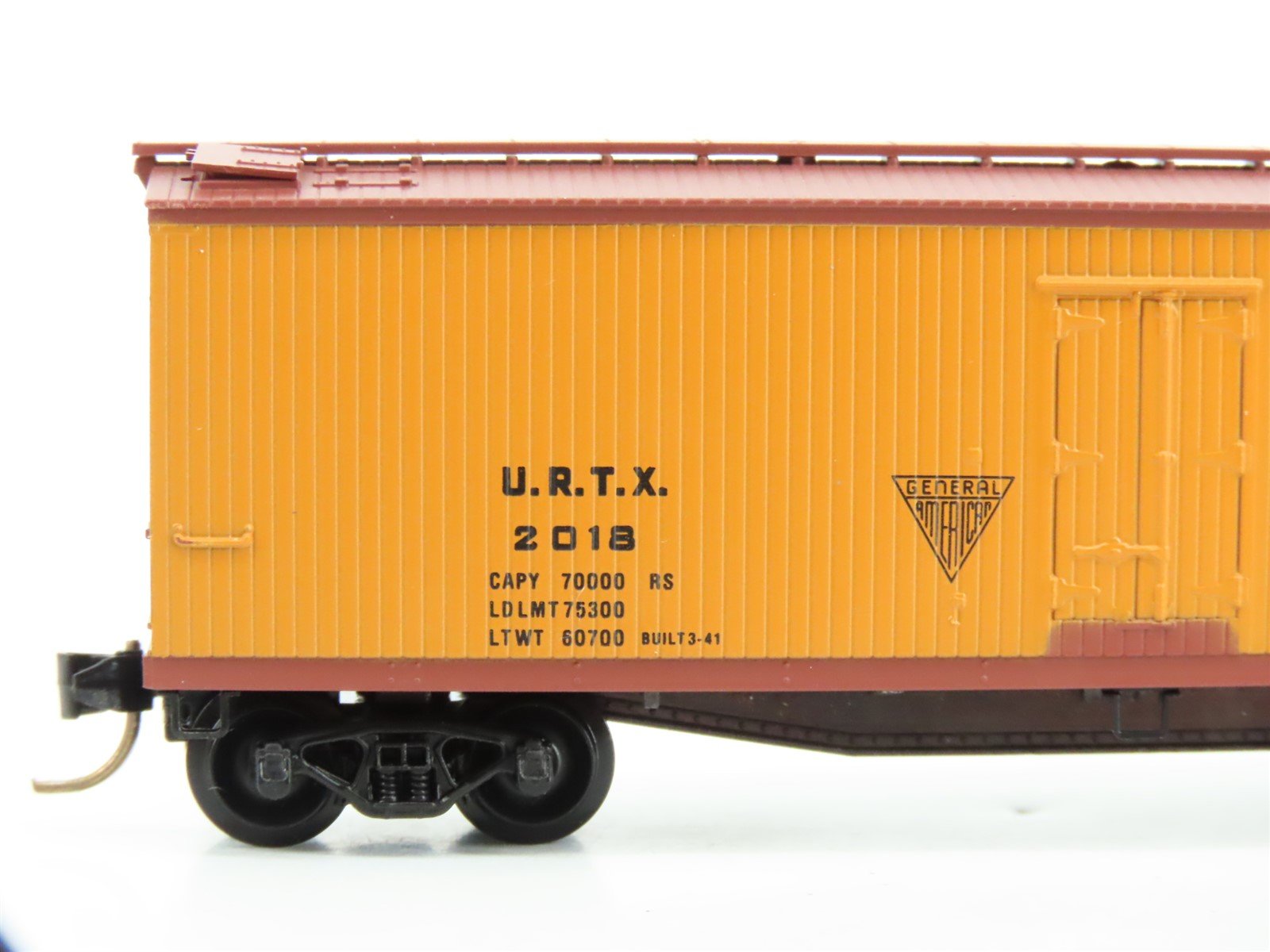 N Scale Micro-Trains MTL 49300 URTX SOO Line 40' Wood Reefer #2018