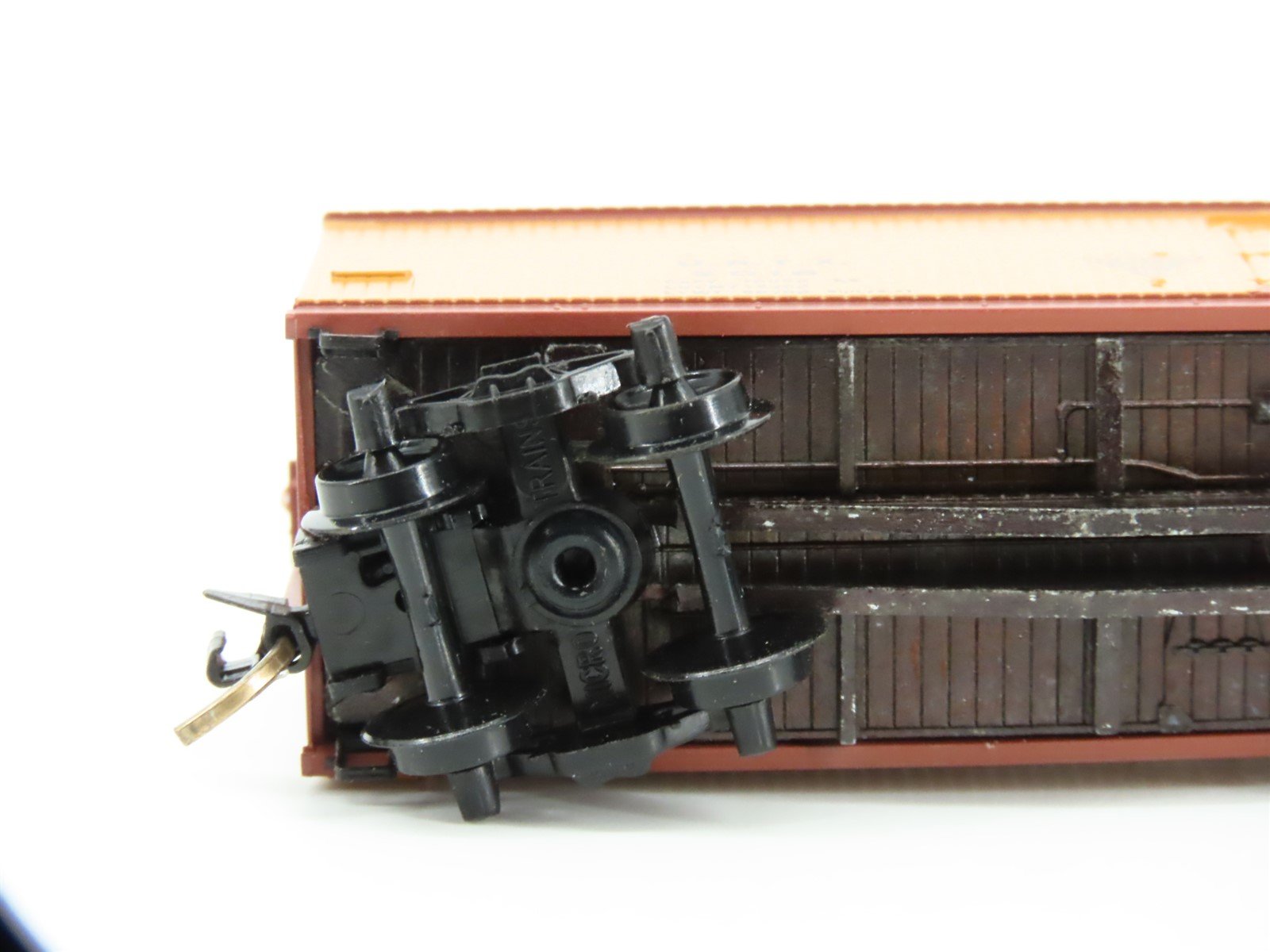 N Scale Micro-Trains MTL 49300 URTX SOO Line 40' Wood Reefer #2018