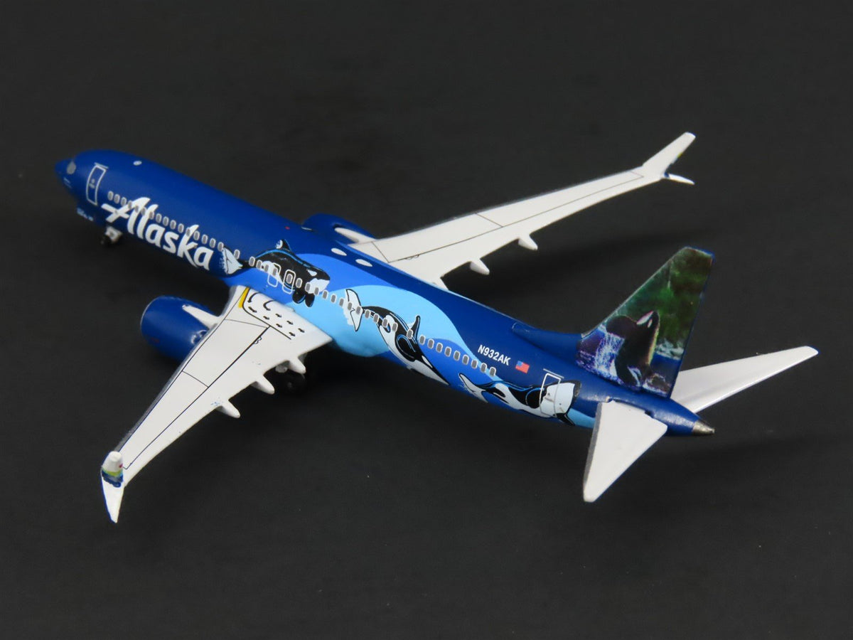 1:400 AeroClassics BBX41637 Die-Cast Alaska &quot;Orca&quot; Boeing 737MAX Airliner N932AK