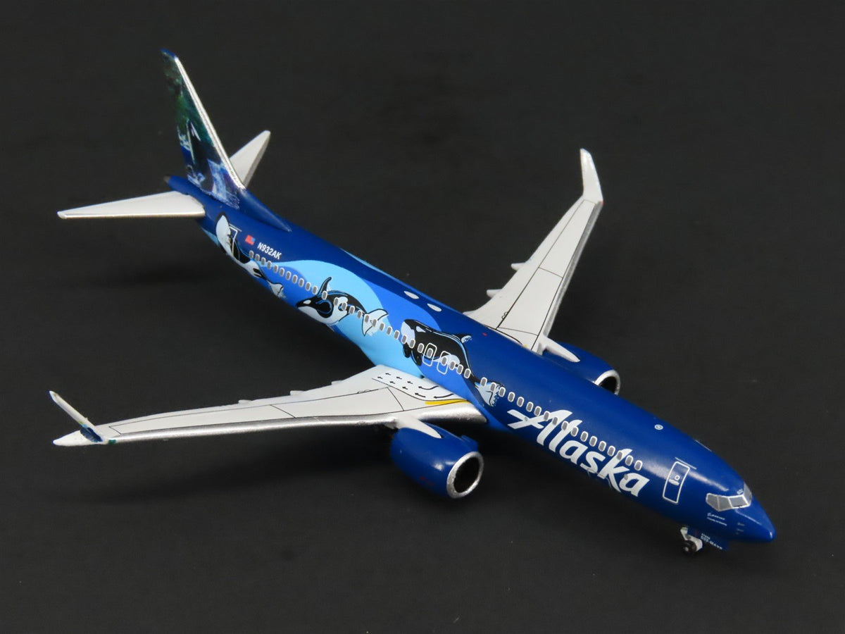 1:400 AeroClassics BBX41637 Die-Cast Alaska &quot;Orca&quot; Boeing 737MAX Airliner N932AK