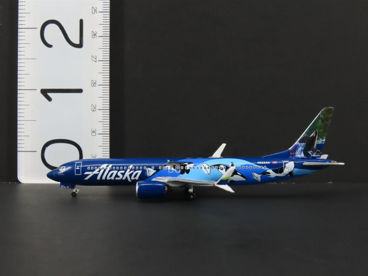 1:400 AeroClassics BBX41637 Die-Cast Alaska &quot;Orca&quot; Boeing 737MAX Airliner N932AK