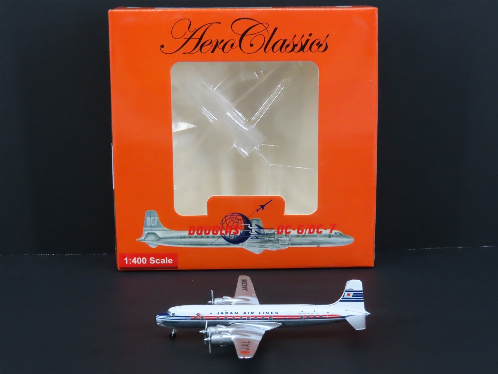 1:400 AeroClassics AC411067 Die-Cast JAL Japan Douglas DC-6 Airliner JA6206