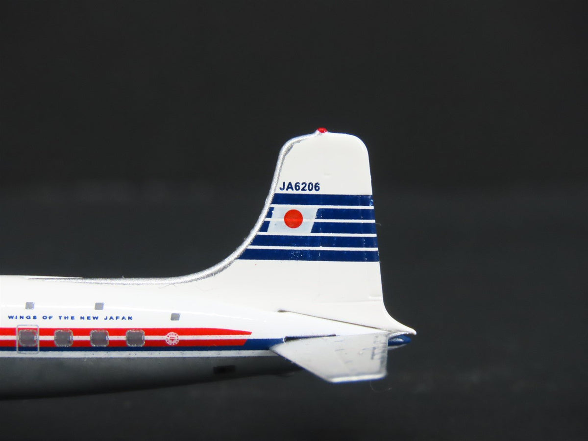 1:400 AeroClassics AC411067 Die-Cast JAL Japan Douglas DC-6 Airliner JA6206