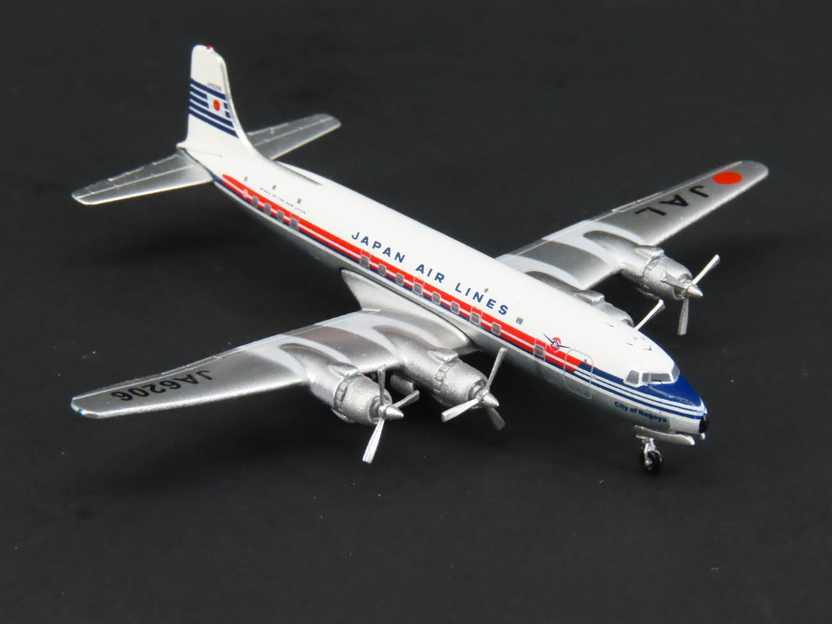 1:400 AeroClassics AC411067 Die-Cast JAL Japan Douglas DC-6 Airliner JA6206