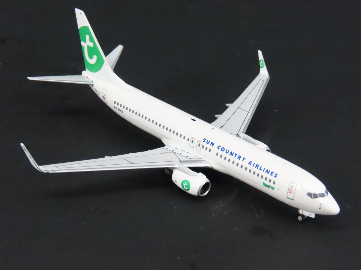 1:400 Next Generation 58130 Sun Country / Transavia 737-800 Airliner PH-HXB