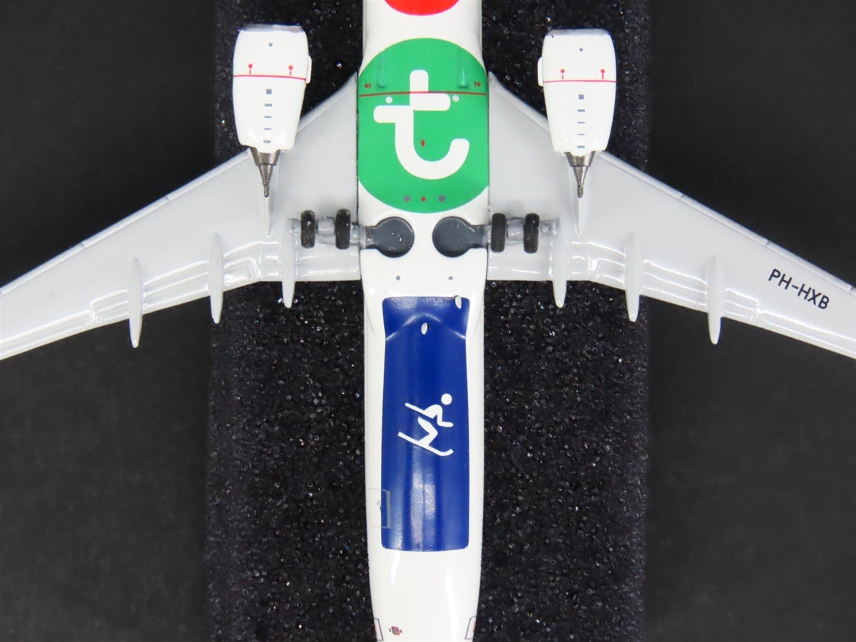 1:400 Next Generation 58130 Sun Country / Transavia 737-800 Airliner PH-HXB