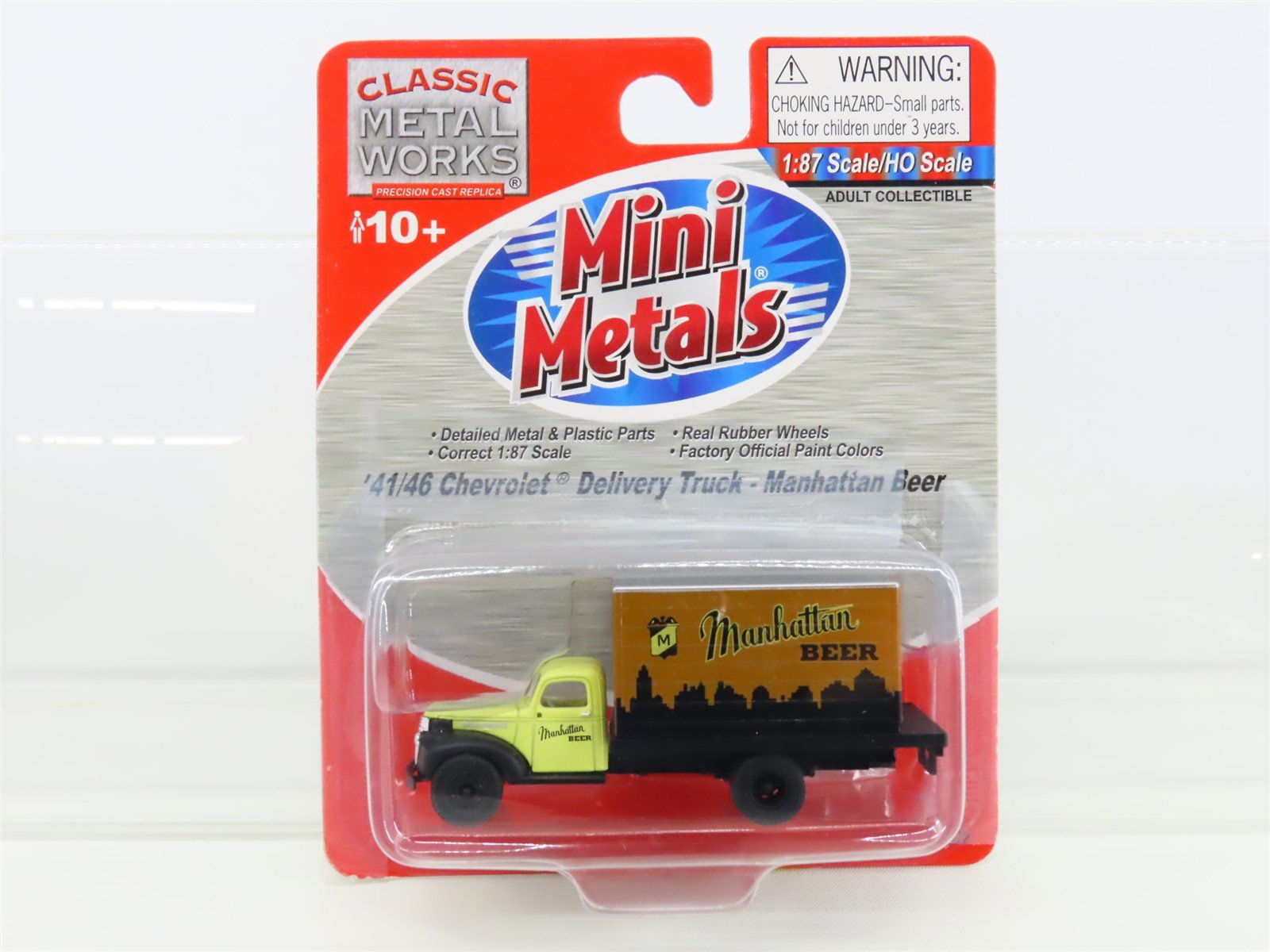 HO Scale CMW Mini Metals 30322 '41/46 Chevrolet Delivery Truck - Manhattan Beer