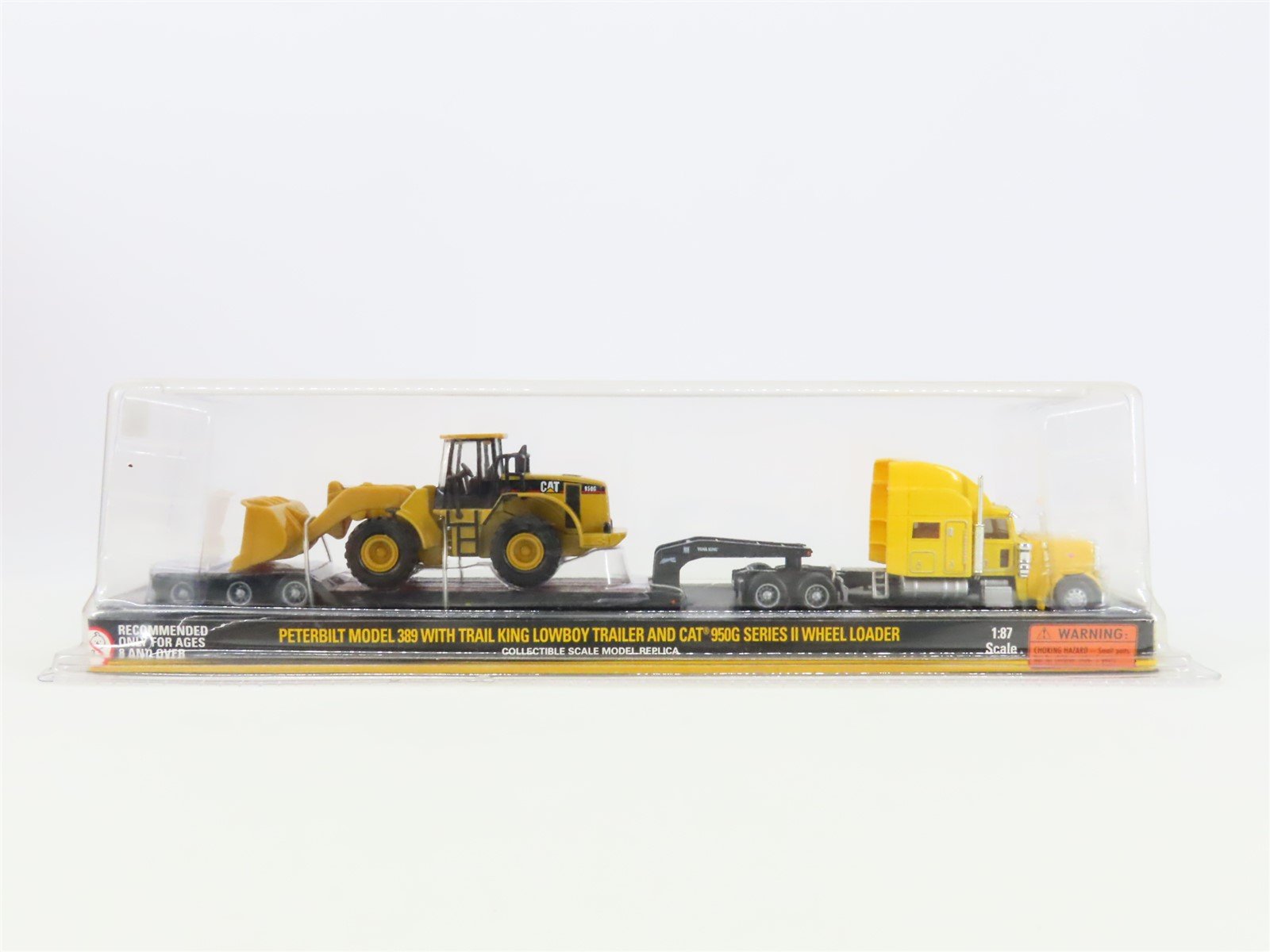 HO Norscot 55417 Peterbilt Model 389 w/ Trail King Trailer & CAT Wheel Loader