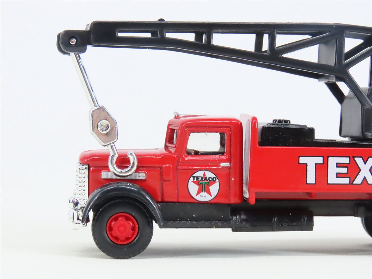 HO Scale IMEX Classic Trucking 870170 Die-Cast Texaco Tow Truck