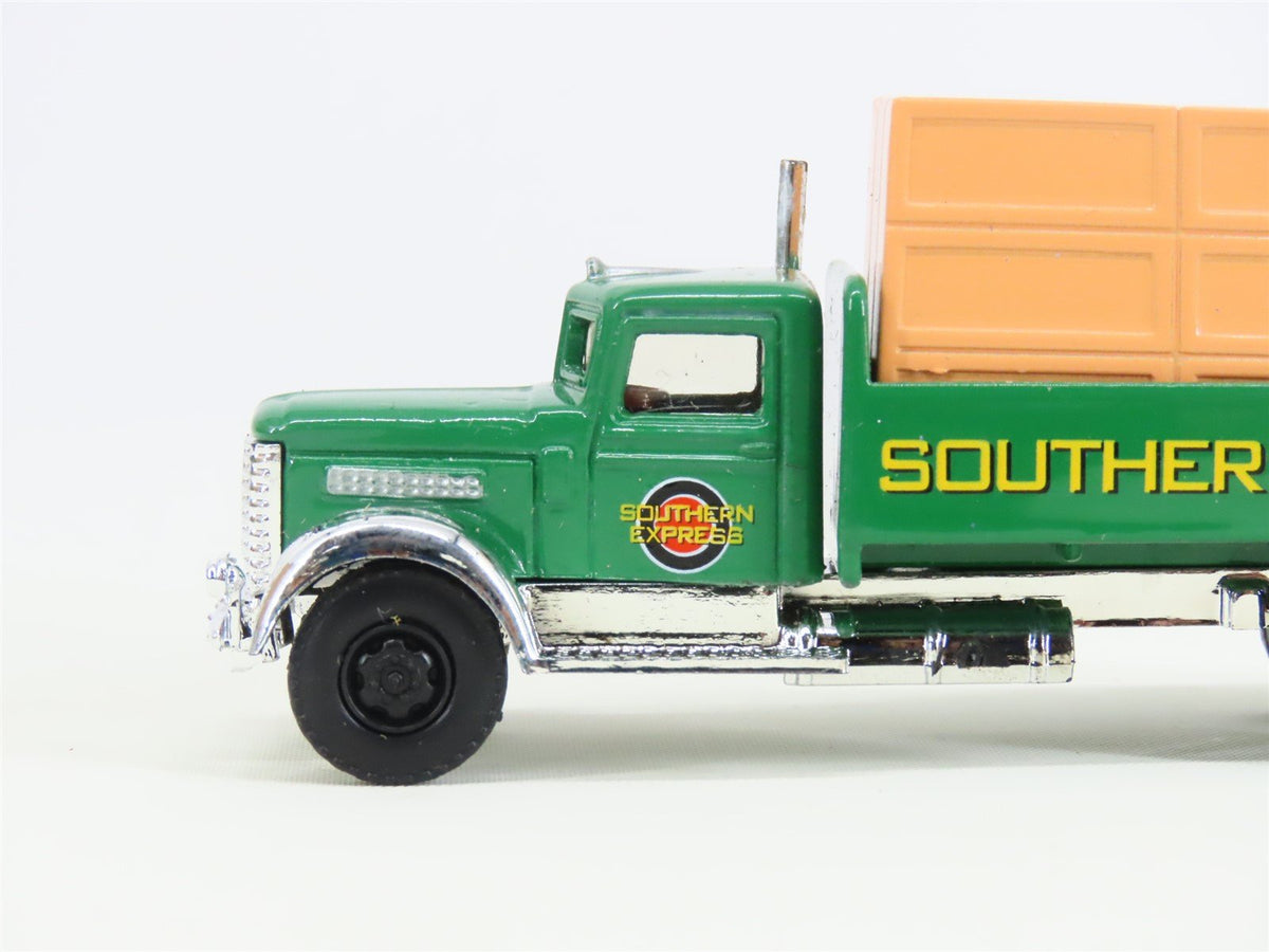 HO Scale IMEX Classic Trucks 870013 Die-Cast Southern Express Delivery Truck
