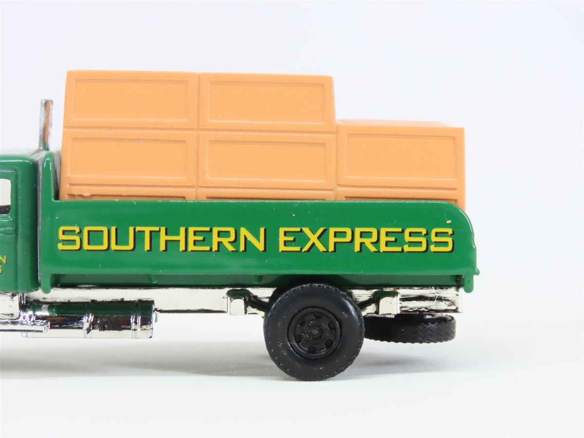 HO Scale IMEX Classic Trucks 870013 Die-Cast Southern Express Delivery Truck