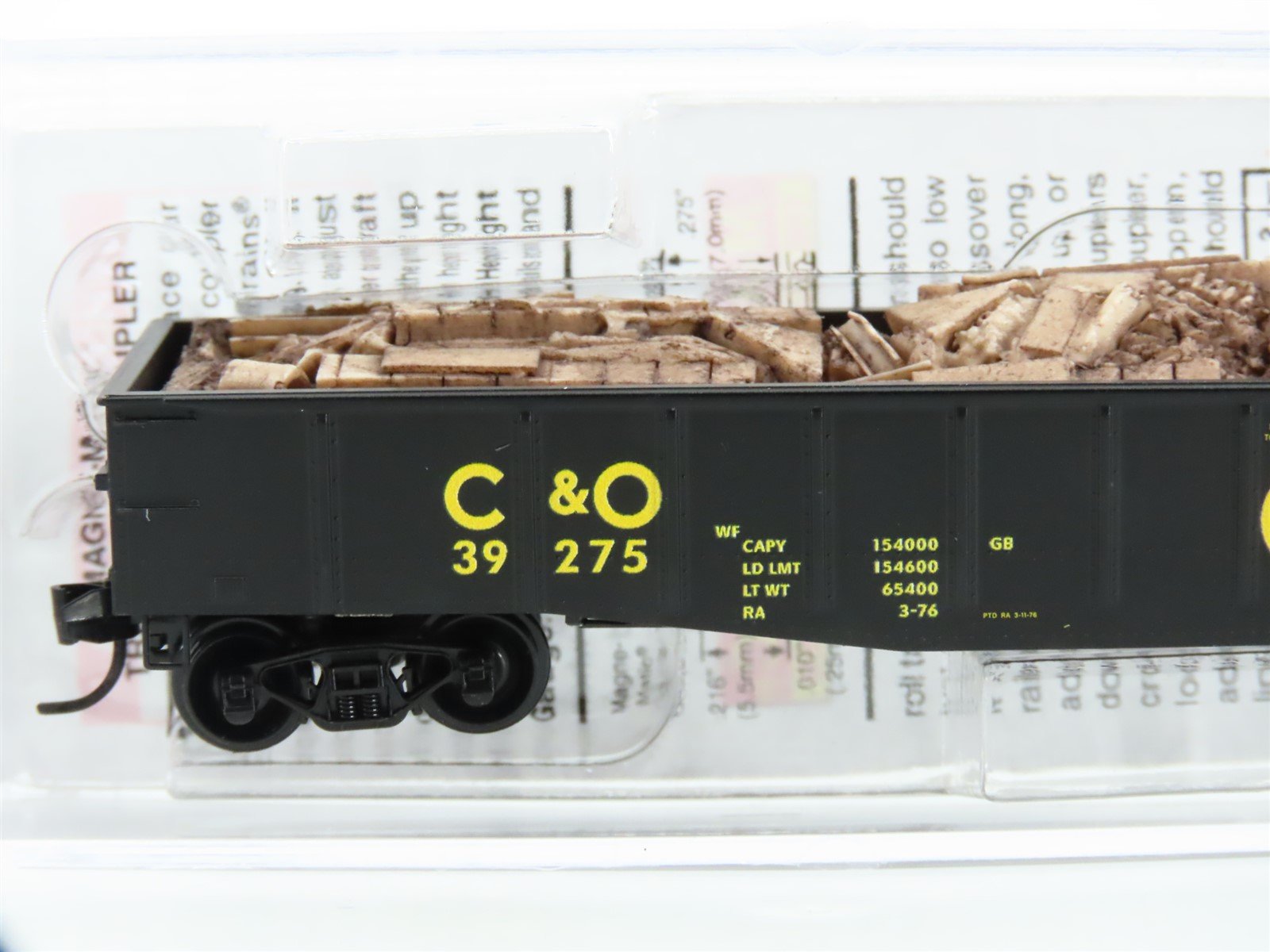 N Scale Micro-Trains MTL 10500330 C&O Chessie System 50' Gondola #39275 w/ Load
