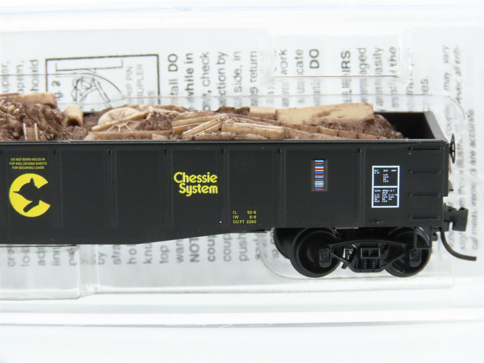 N Scale Micro-Trains MTL 10500330 C&O Chessie System 50' Gondola #39275 w/ Load