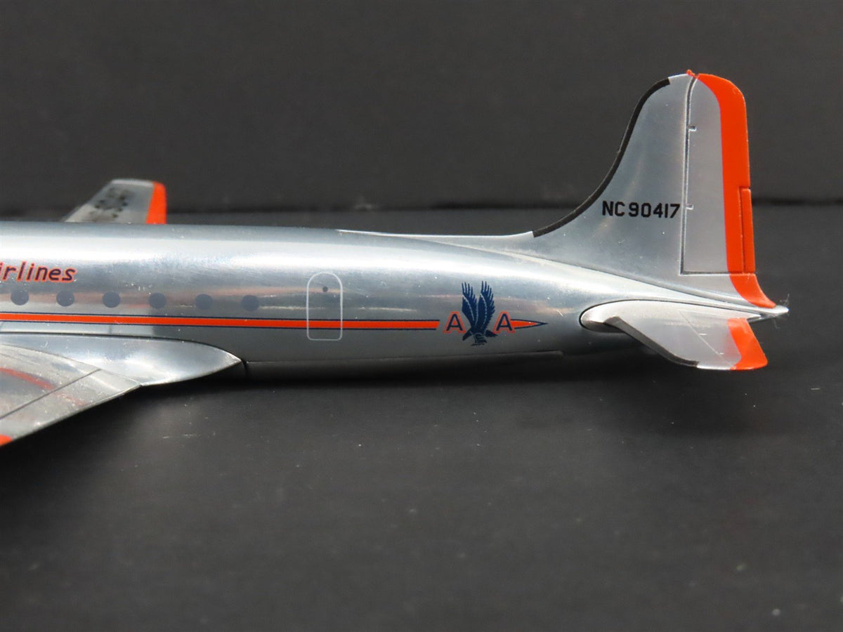 1:200 Hobby Master HL2011 Die-Cast American Airlines Douglas DC-4 Airliner