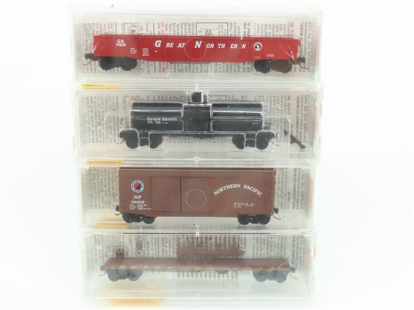 N Micro-Trains MTL 23252 SP&S/GN/NP/CB&Q Fallen Flags Freight 4-Pack - Sealed