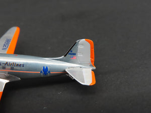 1:400 AeroClassics Die-Cast American Overseas Air Douglas DC-3 Airliner N25686