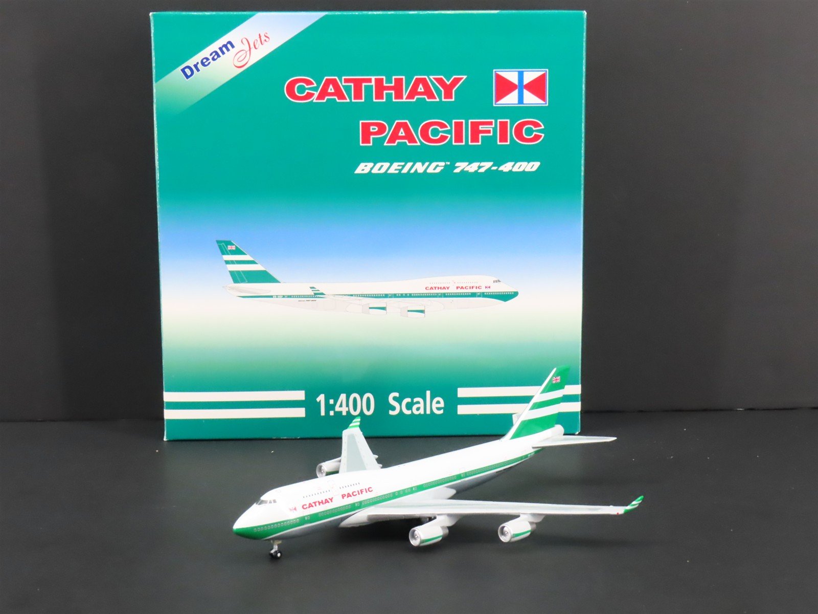 1:400 Dream Jets Die-Cast Cathay Pacific Boeing 747-400 Airliner